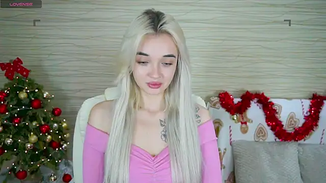 Ashley S online show from 12/12/24, 02:15