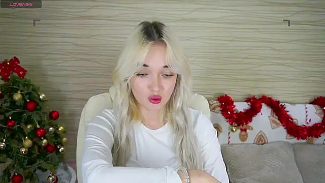 Ashley S online show from 12/18/24, 03:15