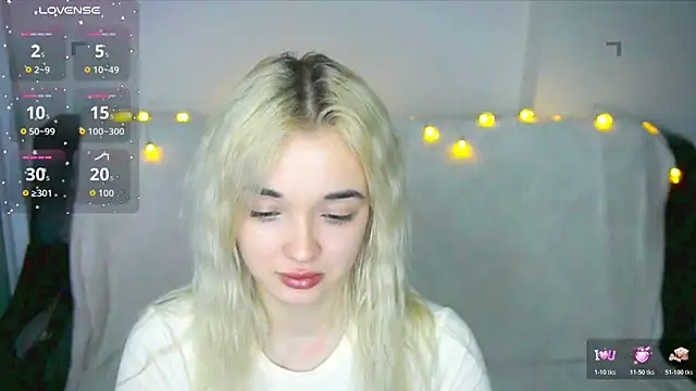 Snapshot of Ashley_S chatting on 11/17/25, 11:10 Ashley S online show from 11/17/25, 11:10