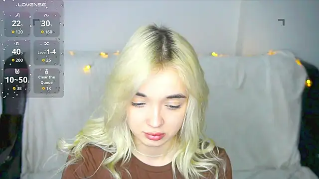 Snapshot of Ashley_S chatting on 11/19/25, 11:05 Ashley S online show from 11/19/25, 11:05