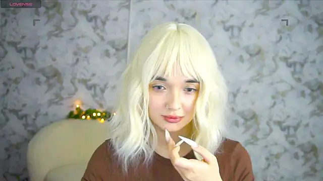 Ashley S online show from 05/19/26, 01:56