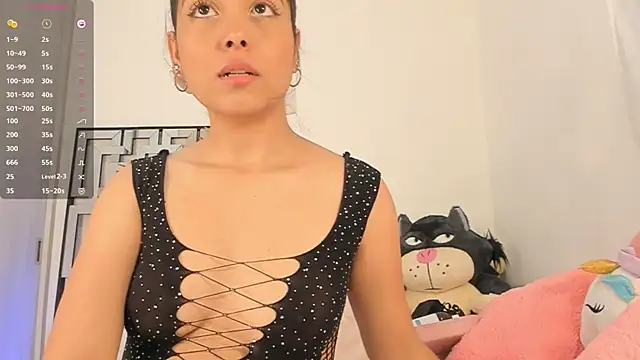 Snapshot of pretty-millie chatting on 09/20/25, 03:29 pretty-millie online show from 09/20/25, 03:29