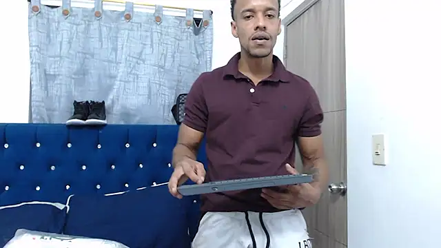Salomon koude online show from 01/25/25, 03:09