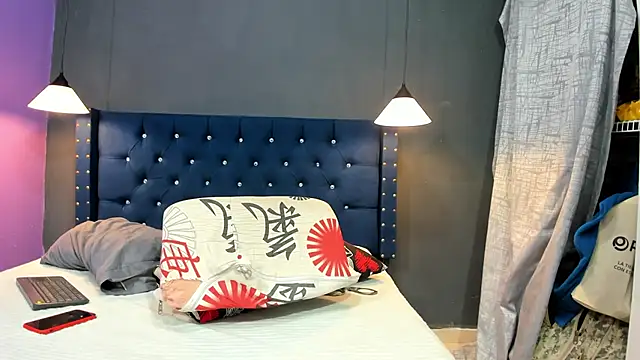 Salomon koude online show from 09/19/25, 06:41