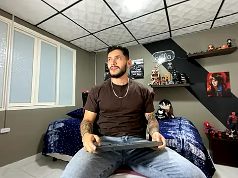 marcel crawford96 online show from 10/05/25, 01:42