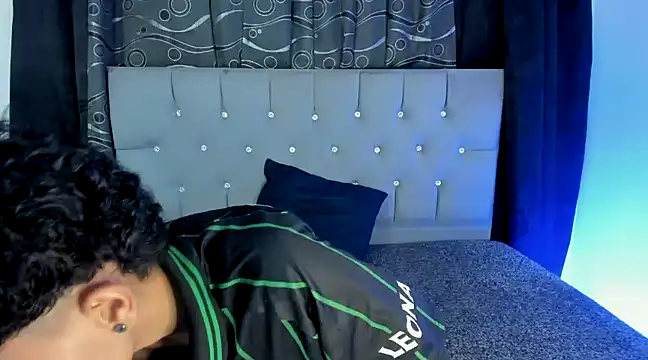 nova sex01 online show from 12/17/24, 04:01