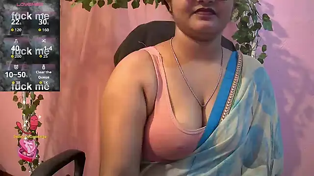 Snapshot of Pari-new chatting on 04/06/26, 04:32 Pari-new online show from 04/06/26, 04:32