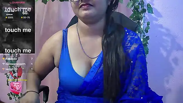 Snapshot of Pari-new chatting on 04/11/26, 08:18 Pari-new online show from 04/11/26, 08:18
