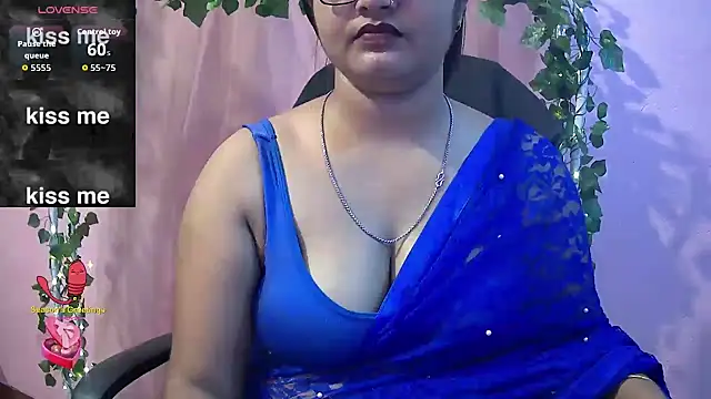Snapshot of Pari-new chatting on 04/16/26, 04:13 Pari-new online show from 04/16/26, 04:13