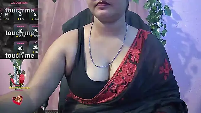 Snapshot of Pari-new chatting on 05/16/26, 04:20 Pari-new online show from 05/16/26, 04:20