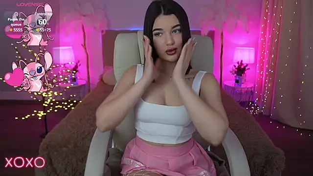 YourLolaBunny online show from 01/06/25, 02:03