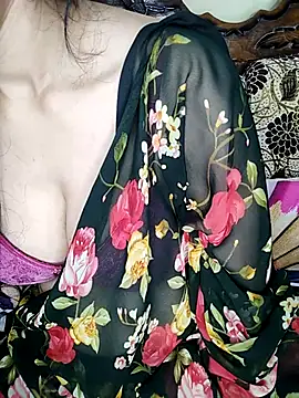 Snapshot of Fair-magic-woman chatting on 09/23/25, 07:39 Fair-magic-woman online show from 09/23/25, 07:39