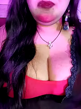 Snapshot of Suhanakhan00 chatting on 01/18/26, 05:06 Suhanakhan00 online show from 01/18/26, 05:06