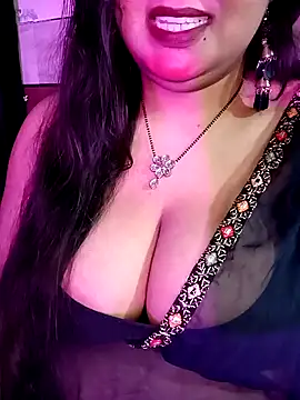 Snapshot of Suhanakhan00 chatting on 02/03/26, 06:57 Suhanakhan00 online show from 02/03/26, 06:57
