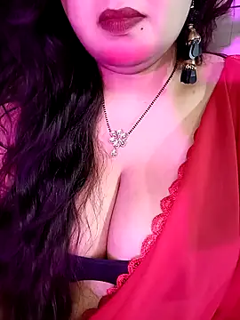 Snapshot of Suhanakhan00 chatting on 02/05/26, 07:46 Suhanakhan00 online show from 02/05/26, 07:46