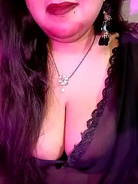 Snapshot of Suhanakhan00 chatting on 02/15/26, 07:54 Suhanakhan00 online show from 02/15/26, 07:54