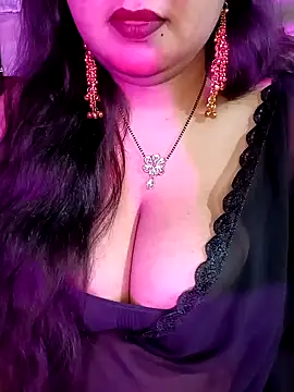 Snapshot of Suhanakhan00 chatting on 02/16/26, 07:59 Suhanakhan00 online show from 02/16/26, 07:59