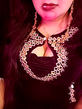 Snapshot of Suhanakhan00 chatting on 03/14/26, 05:24 Suhanakhan00 online show from 03/14/26, 05:24