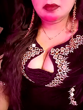 Snapshot of Suhanakhan00 chatting on 03/16/26, 07:12 Suhanakhan00 online show from 03/16/26, 07:12