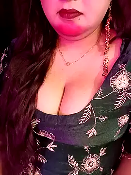 Snapshot of Suhanakhan00 chatting on 03/19/26, 08:29 Suhanakhan00 online show from 03/19/26, 08:29