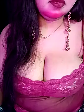 Snapshot of Suhanakhan00 chatting on 03/20/26, 08:52 Suhanakhan00 online show from 03/20/26, 08:52