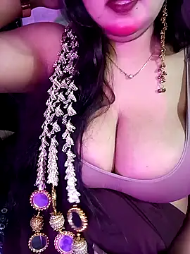 Snapshot of Suhanakhan00 chatting on 03/23/26, 06:50 Suhanakhan00 online show from 03/23/26, 06:50