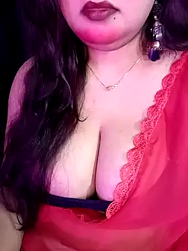 Snapshot of Suhanakhan00 chatting on 03/23/26, 06:56 Suhanakhan00 online show from 03/23/26, 06:56