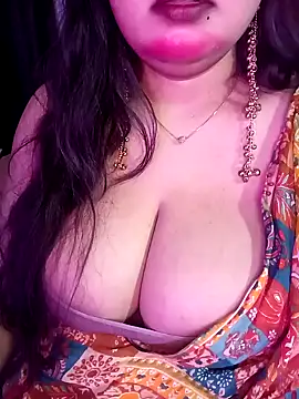 Snapshot of Suhanakhan00 chatting on 03/24/26, 07:30 Suhanakhan00 online show from 03/24/26, 07:30