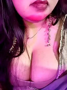 Snapshot of Suhanakhan00 chatting on 03/26/26, 08:20 Suhanakhan00 online show from 03/26/26, 08:20