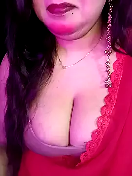 Snapshot of Suhanakhan00 chatting on 03/31/26, 06:36 Suhanakhan00 online show from 03/31/26, 06:36