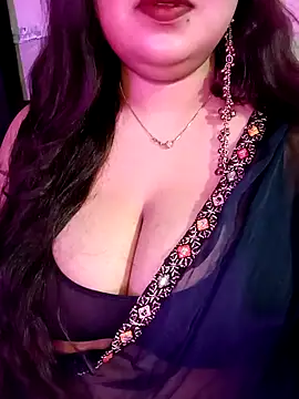 Snapshot of Suhanakhan00 chatting on 04/28/26, 09:36 Suhanakhan00 online show from 04/28/26, 09:36
