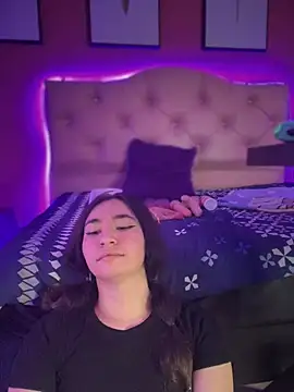 Sophie LS online show from 01/21/25, 05:16