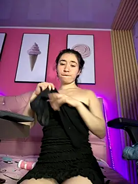 Snapshot of Sophie_LS chatting on 09/21/25, 03:19 Sophie LS online show from 09/21/25, 03:19