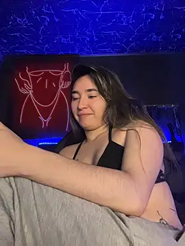 Snapshot of Sophie_LS chatting on 11/01/25, 10:17 Sophie LS online show from 11/01/25, 10:17