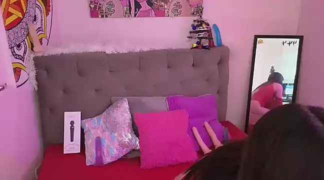 sarawiliamx online show from 12/12/24, 03:05