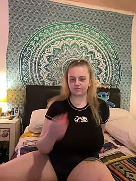 Snapshot of Vixen_Mistress_Ali chatting on 12/24/24, 06:17 Vixen Mistress Ali online show from 12/24/24, 06:17