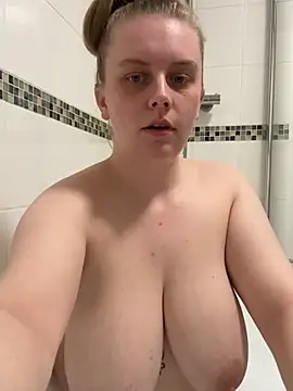 Snapshot of Vixen_Mistress_Ali chatting on 02/25/25, 07:25 Vixen Mistress Ali online show from 02/25/25, 07:25