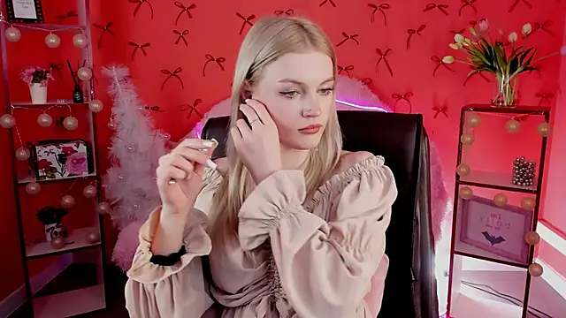 GraceGlamour online show from 12/15/24, 11:23