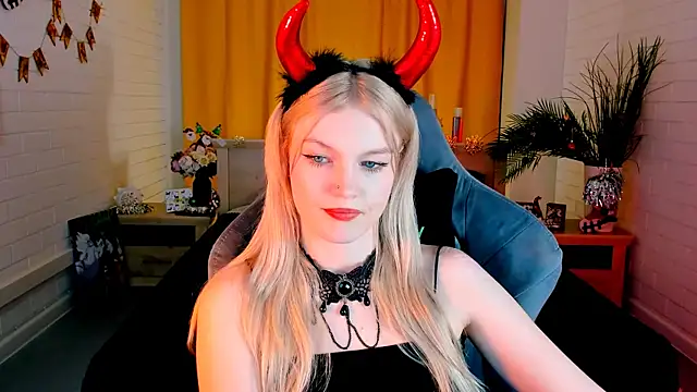 GraceGlamour online show from 12/18/24, 08:42