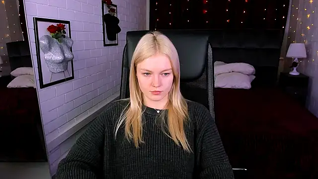 Snapshot of GraceGlamour chatting on 11/02/25, 05:10 GraceGlamour online show from 11/02/25, 05:10