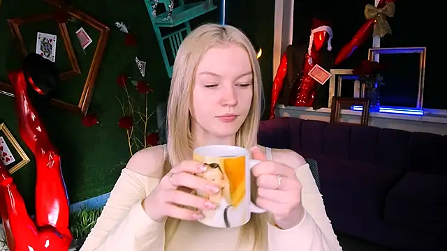 Snapshot of GraceGlamour chatting on 01/15/26, 05:12 GraceGlamour online show from 01/15/26, 05:12
