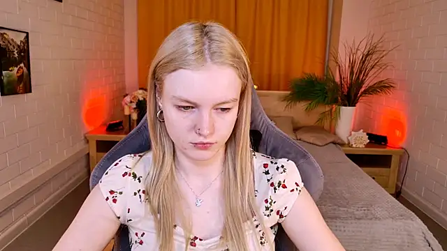 Snapshot of GraceGlamour chatting on 02/10/26, 05:11 GraceGlamour online show from 02/10/26, 05:11