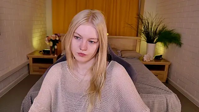 Snapshot of GraceGlamour chatting on 03/07/26, 05:04 GraceGlamour online show from 03/07/26, 05:04