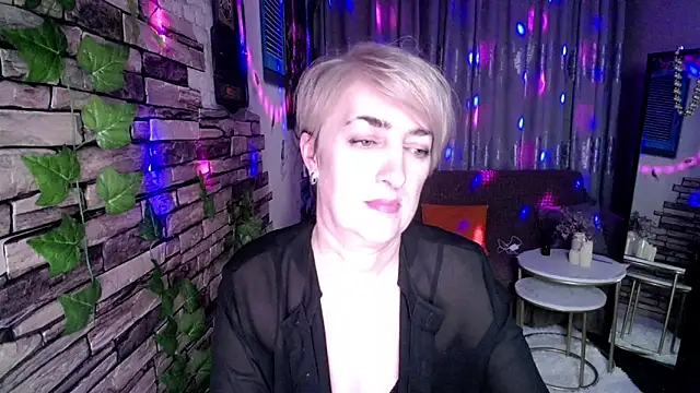 Snapshot of Hot_Girl87 chatting on 12/09/24, 09:58 Hot Girl87 online show from 12/09/24, 09:58