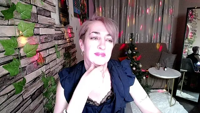 Snapshot of Hot_Girl87 chatting on 01/09/25, 04:28 Hot Girl87 online show from 01/09/25, 04:28