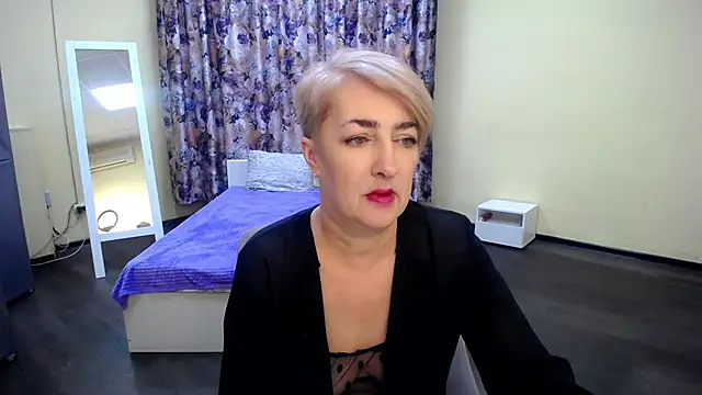 Snapshot of Hot_Girl87 chatting on 03/20/25, 04:31 Hot Girl87 online show from 03/20/25, 04:31