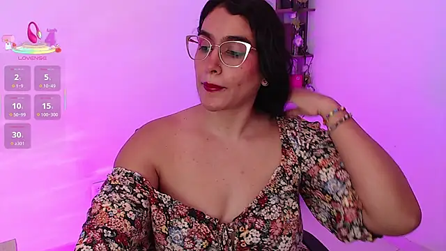 Snapshot of isabella_aristi03 chatting on 09/20/25, 03:18 isabella aristi03 online show from 09/20/25, 03:18