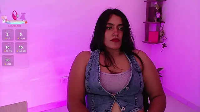 Snapshot of isabella_aristi03 chatting on 09/21/25, 03:52 isabella aristi03 online show from 09/21/25, 03:52