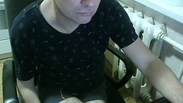 Snapshot of AlDON59 chatting on 11/01/25, 05:59 AlDON59 online show from 11/01/25, 05:59