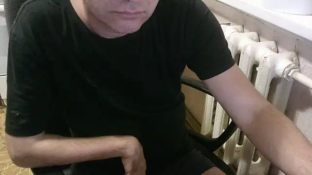 Snapshot of AlDON59 chatting on 11/22/25, 04:39 AlDON59 online show from 11/22/25, 04:39